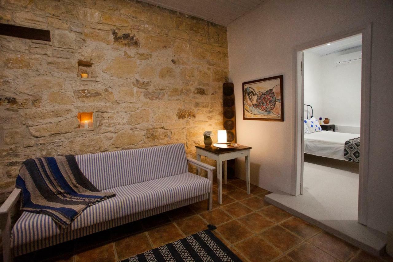 Cecilias Courtyard Vendégház Maliá Kültér fotó
