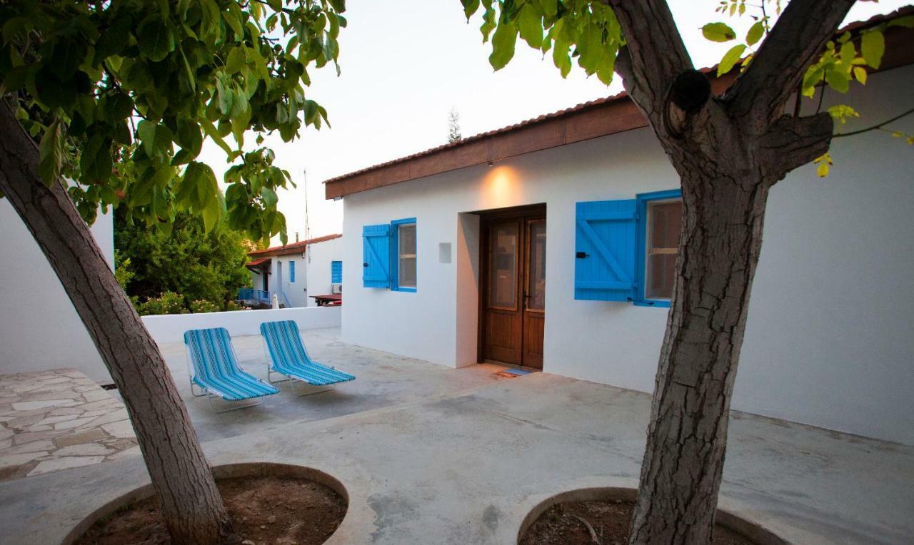 Cecilias Courtyard Vendégház Maliá Kültér fotó