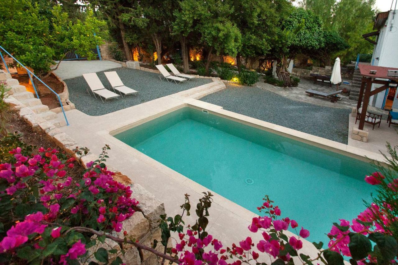 Cecilias Courtyard Vendégház Maliá Kültér fotó